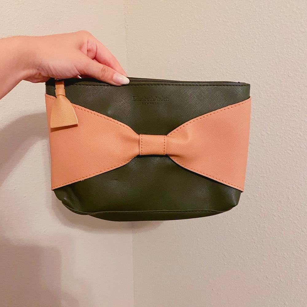 Elizabeth Arden cutesy cosmetic bag